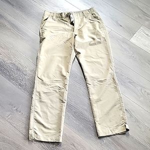 32/30 UA Khakis